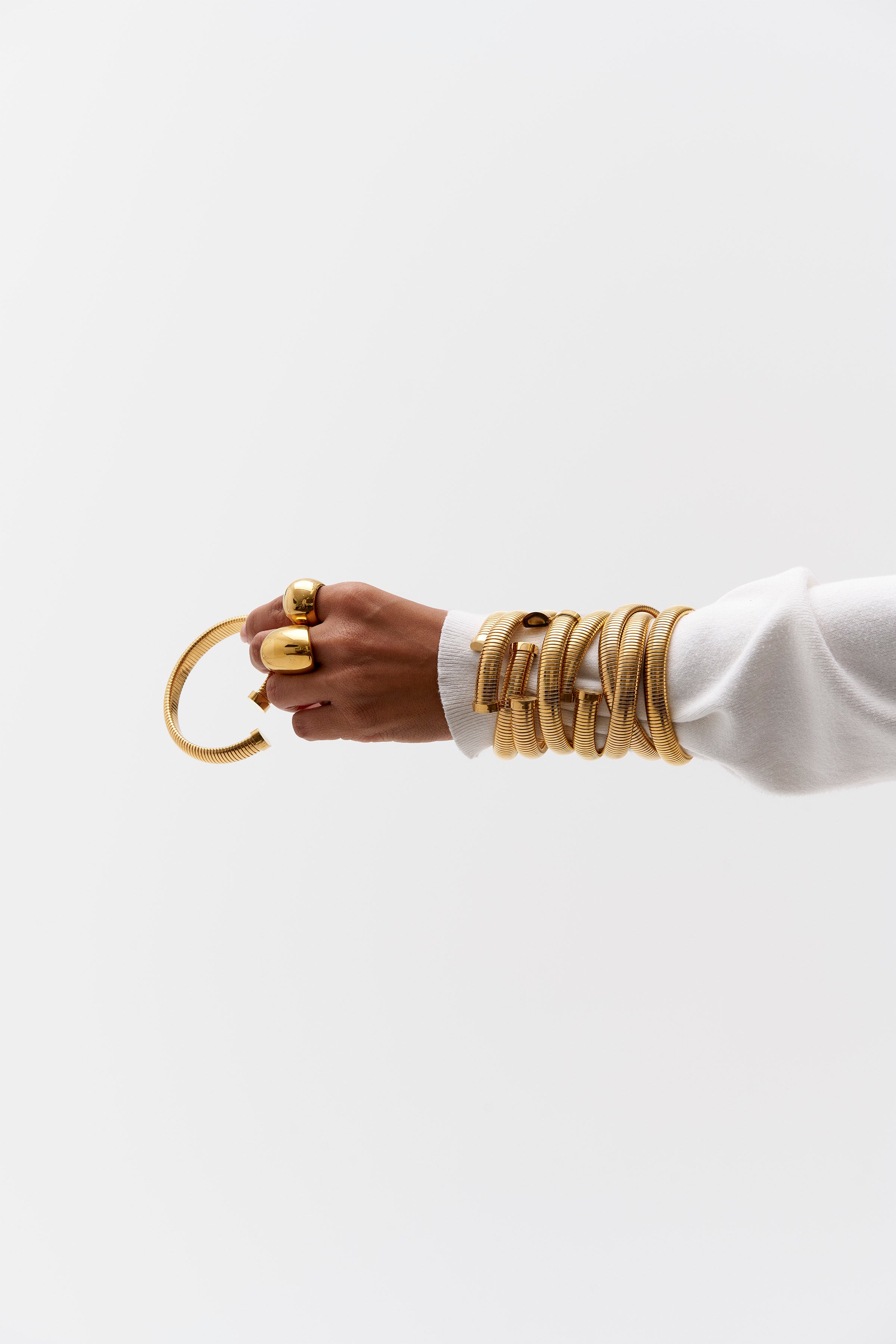 MERIT BANGLE